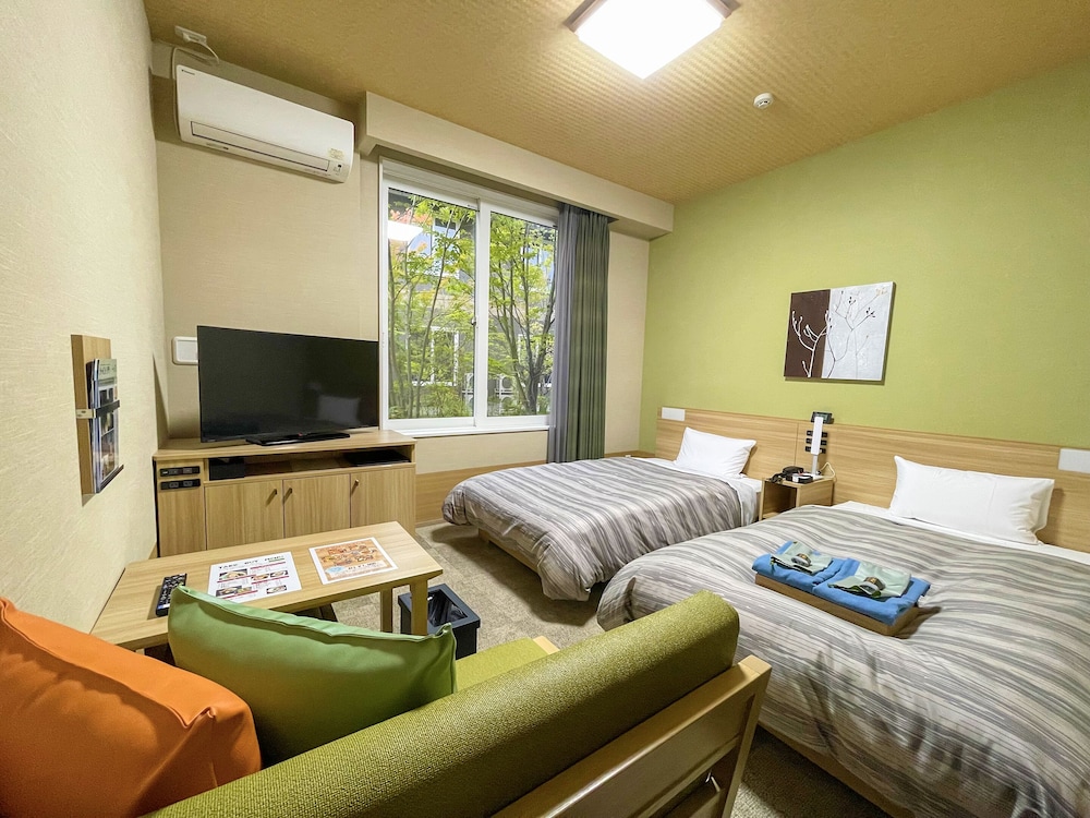 COMFORT, TWIN BEDS