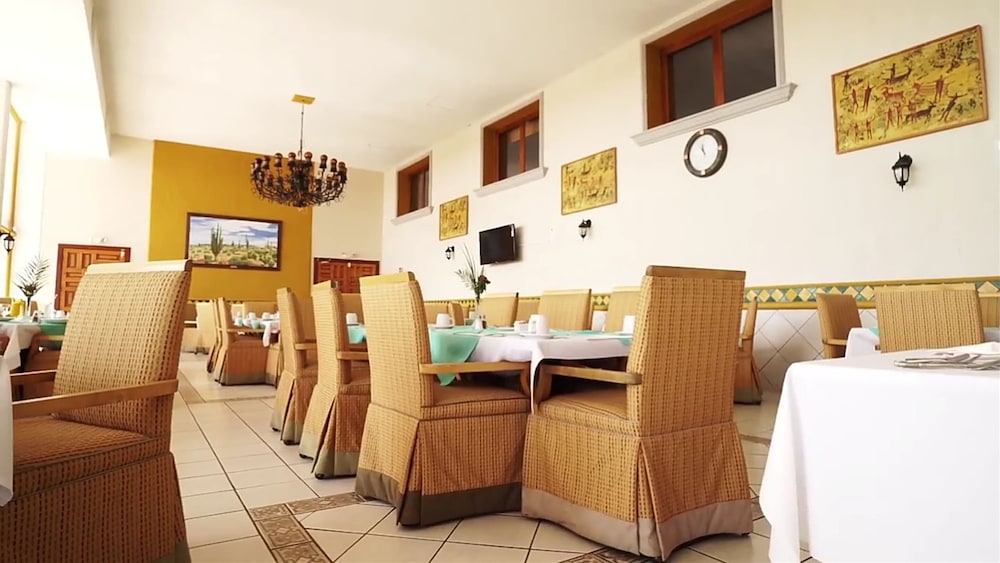 Hotel Mision Santa Maria 6/25
