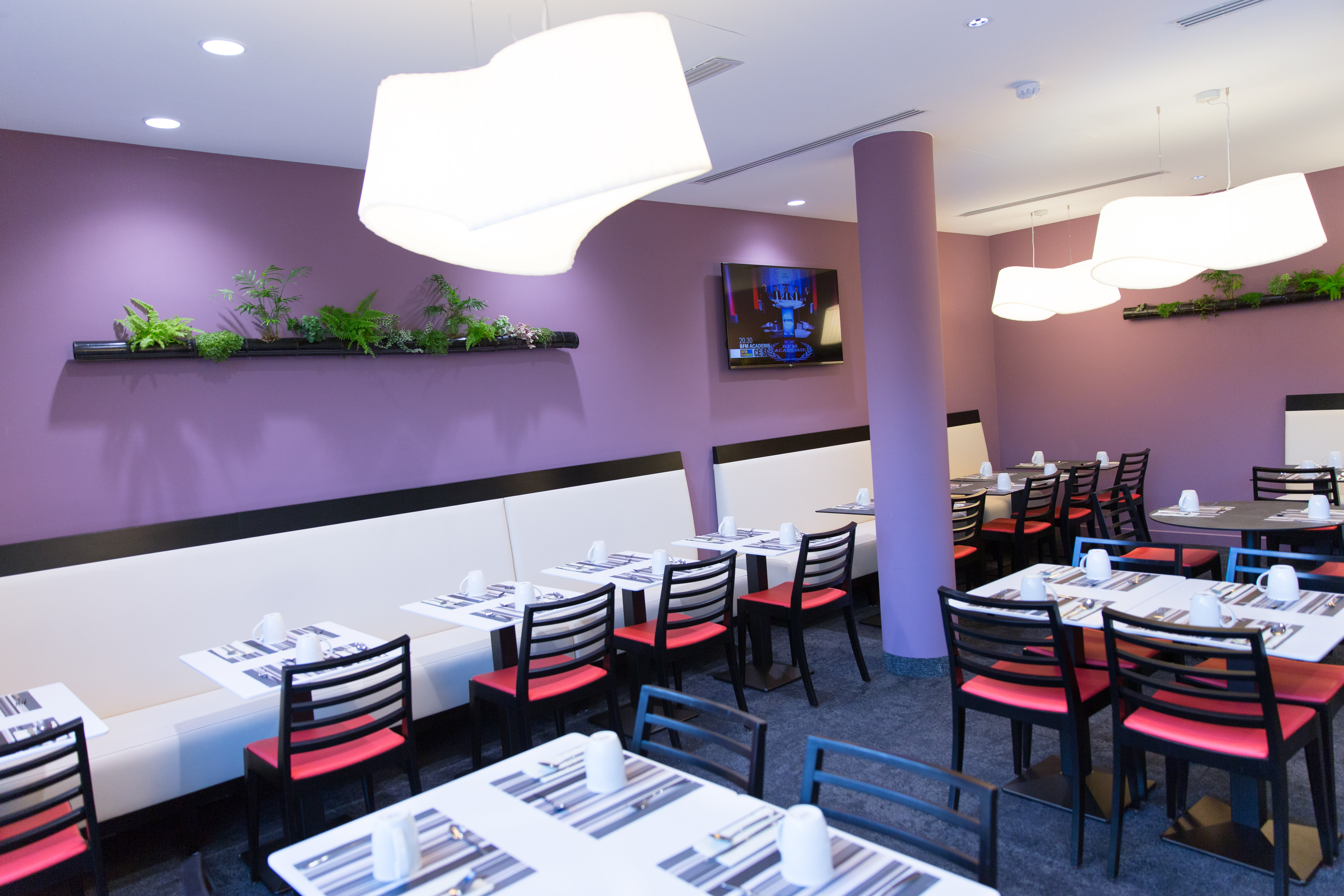Holiday Inn Express Toulon Est 42/60