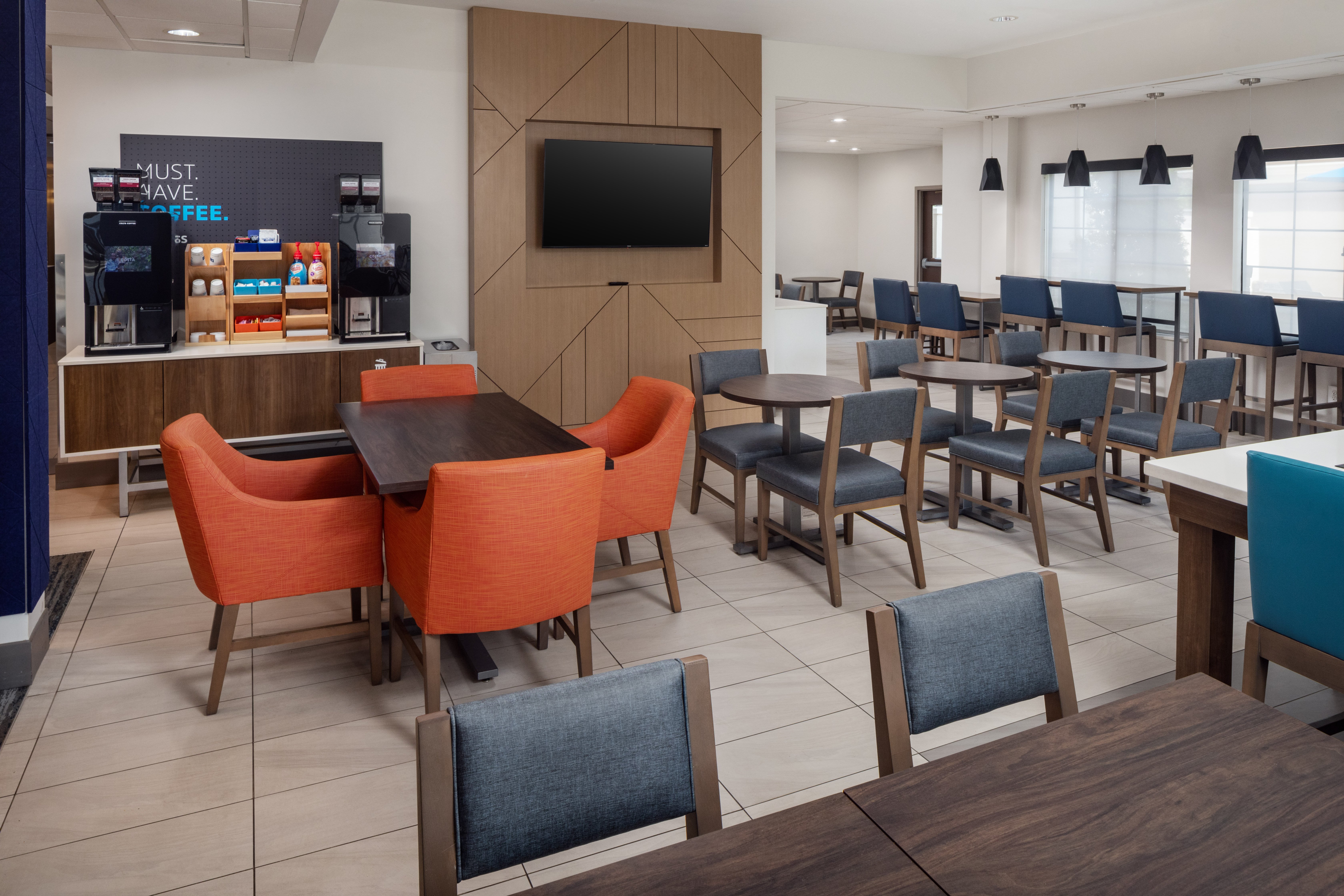 Holiday Inn Express Suites Albemarle 46/51