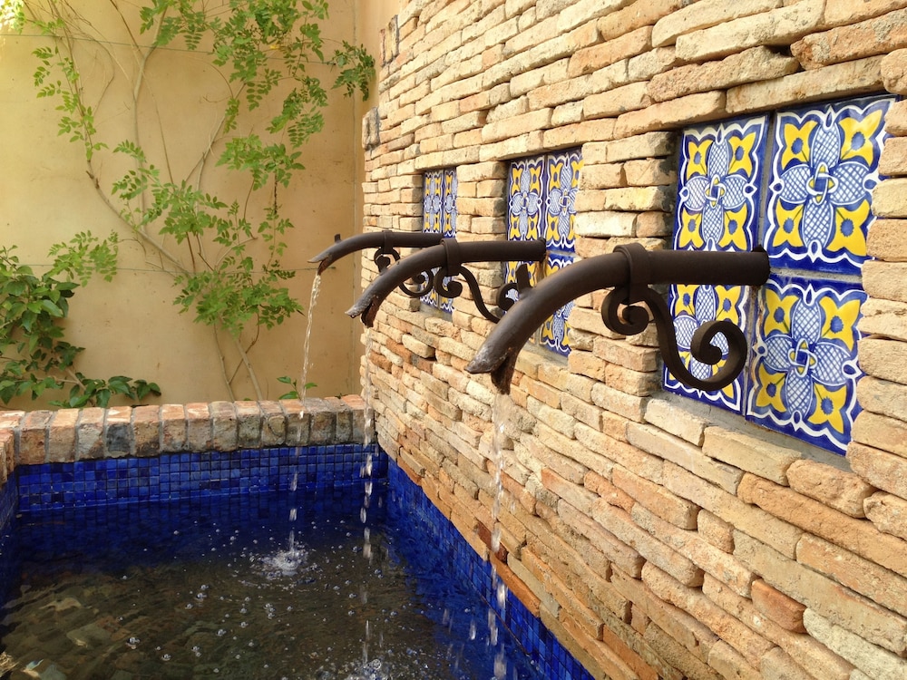 Royal Palms Resort And Spa In the Unbound Collection By Hyatt Formerly Royal Palms Resort And Spa 33/76