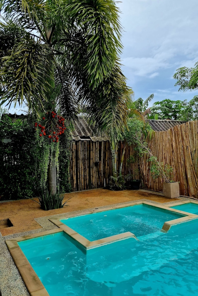 Riviera Boutique House 12/66