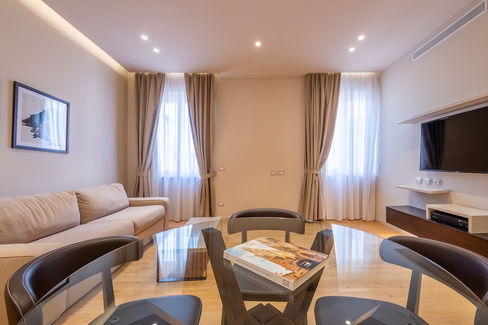 Oriana Suites Verona 32/51