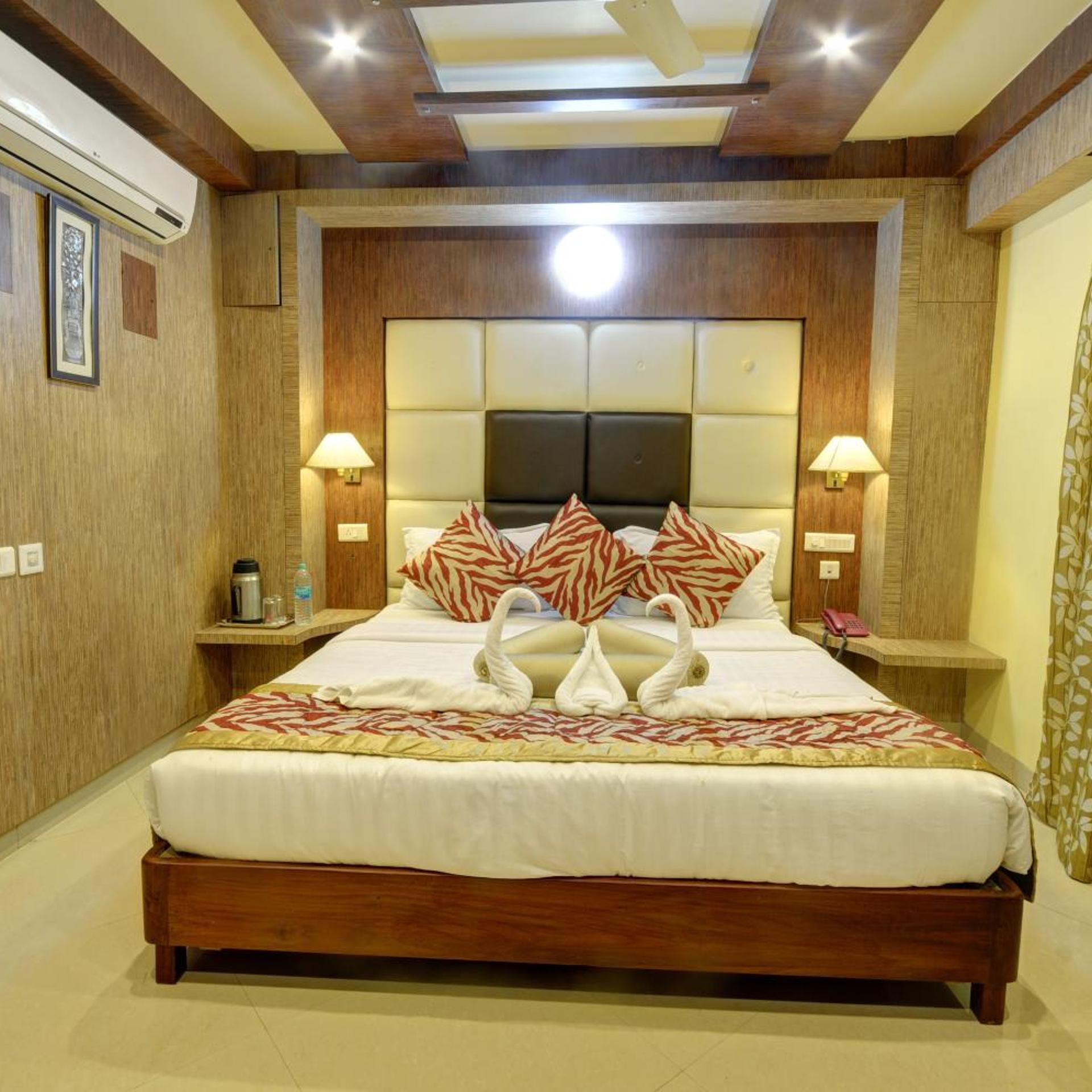 Oyo Premium Nayapalli Irc Village 14/72