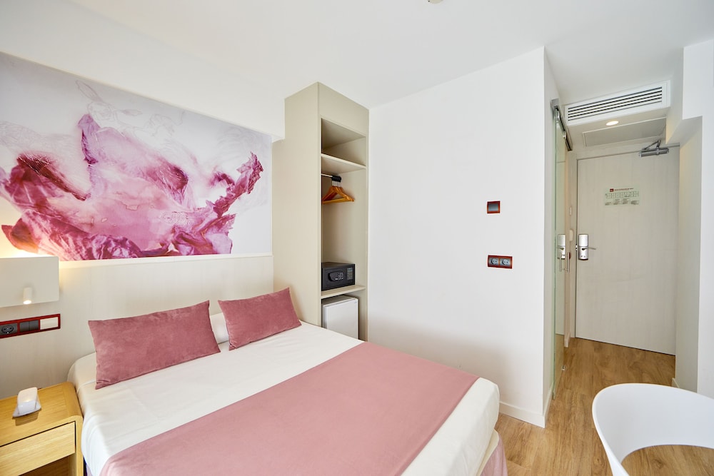 Mediterranean Bay Adults Only 11/49