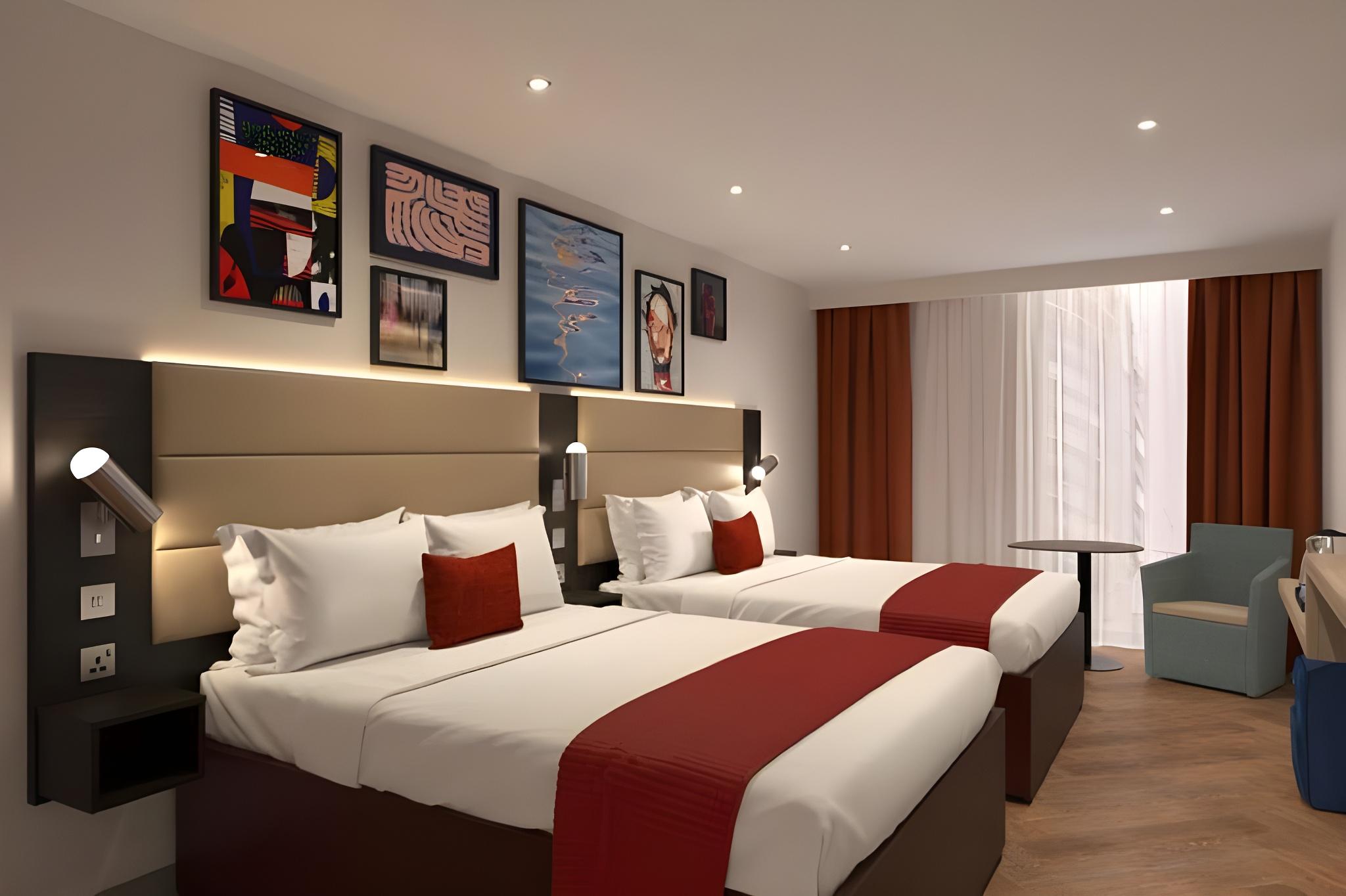 Deluxe, Triple, 2 Double Beds