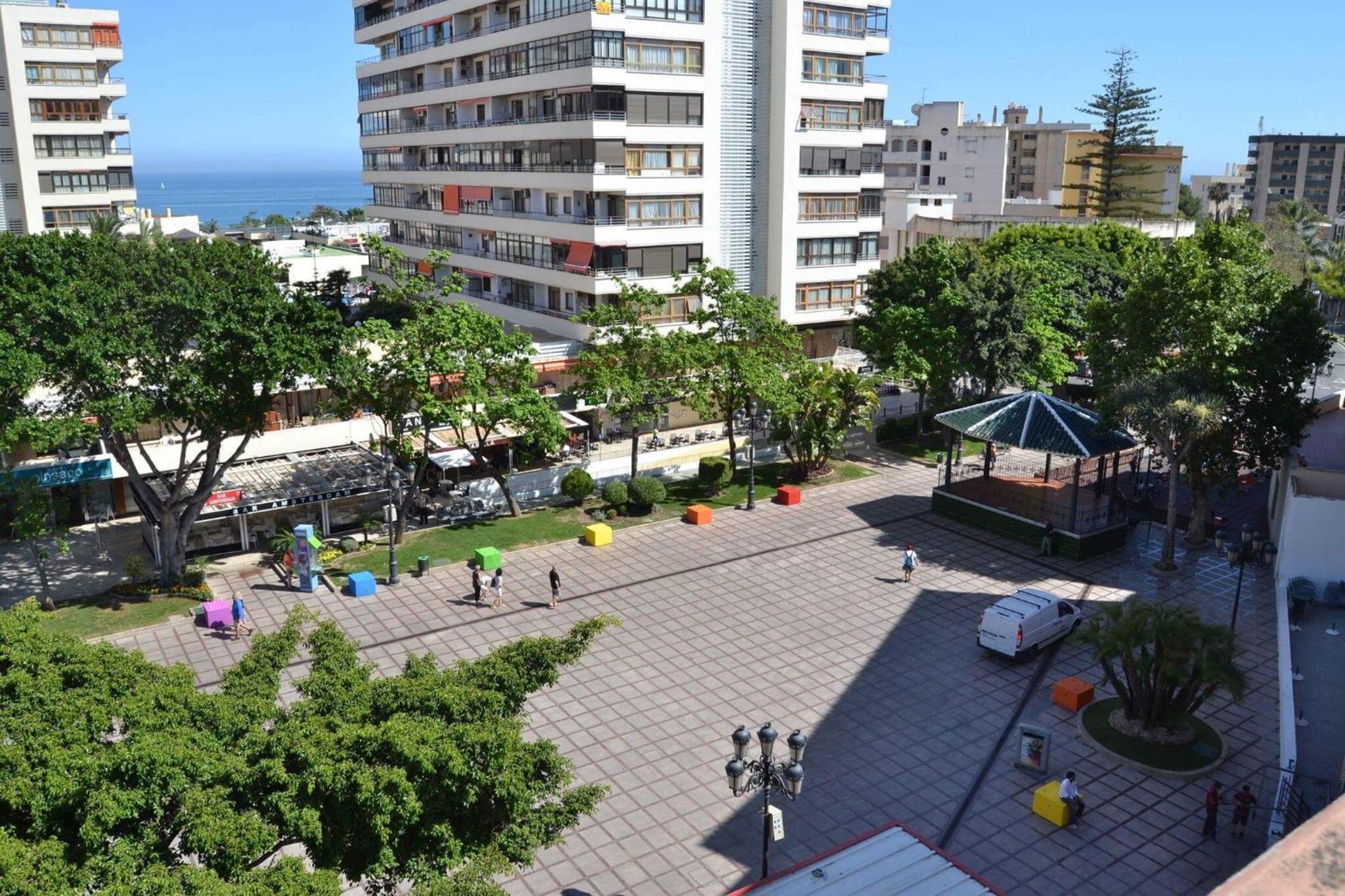 Solroom (Plz. La Nogalera) - Adults Only 30/34