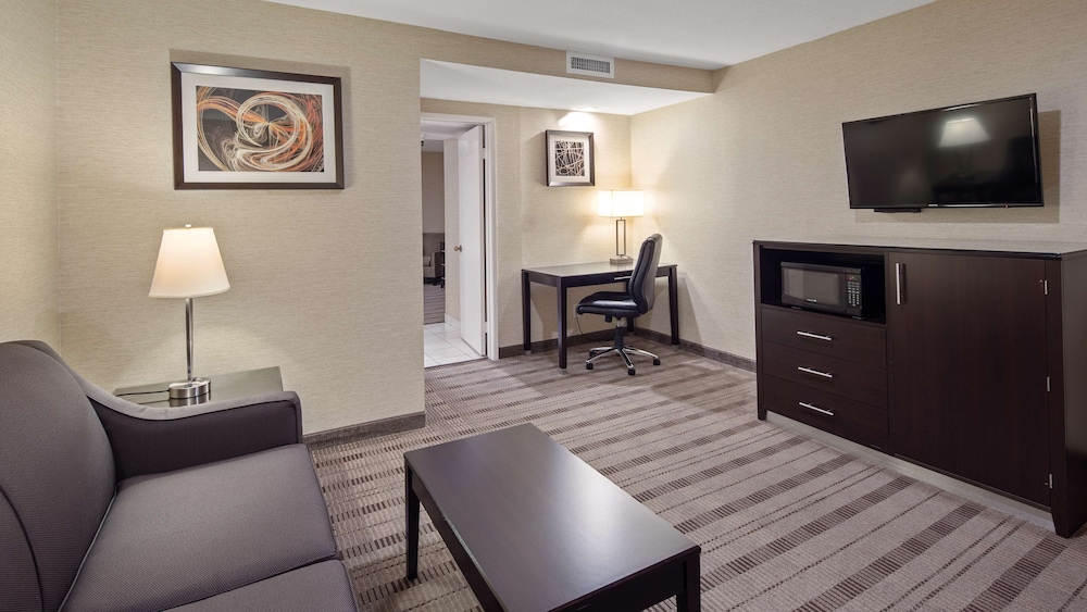 Best Western Pasadena Royale Inn & Suites 31/39