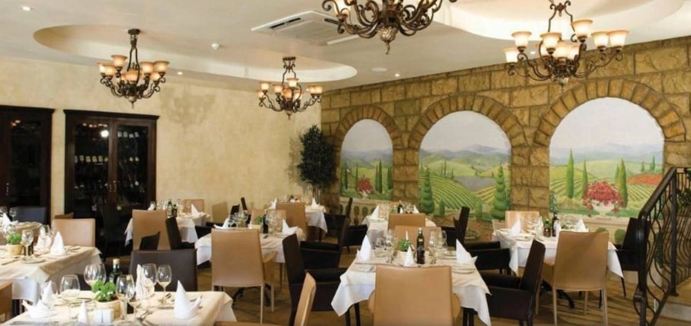 Happy Valley Hotel Ezulwini 28/40