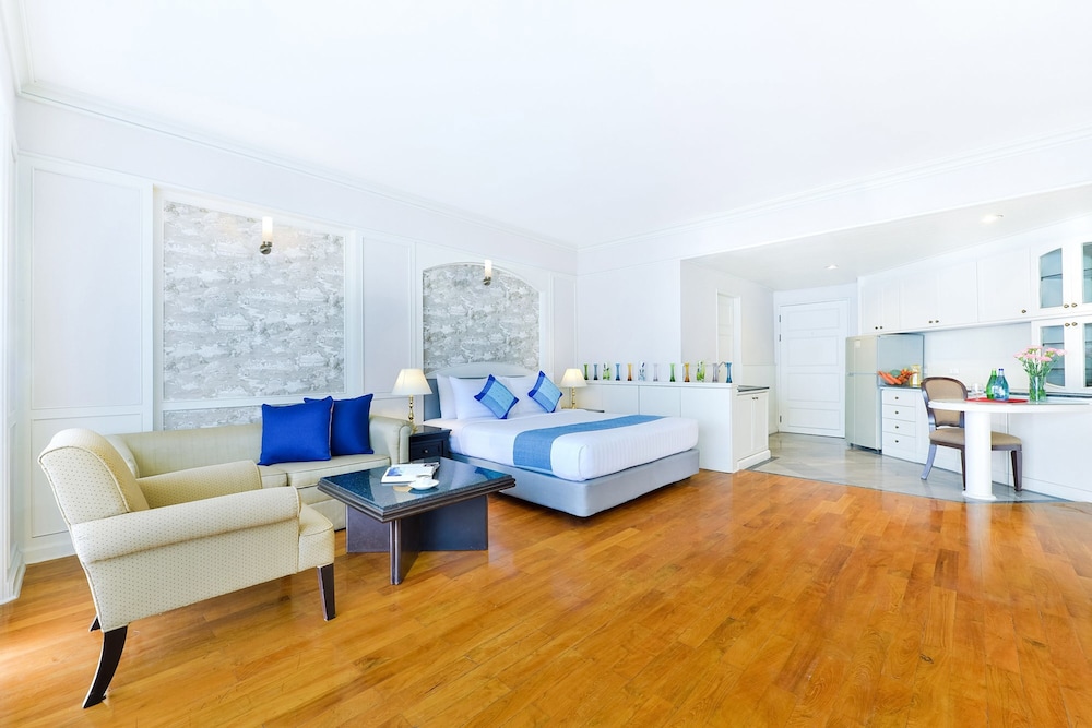 Centre Point Plus Hotel Pratunam 46/74