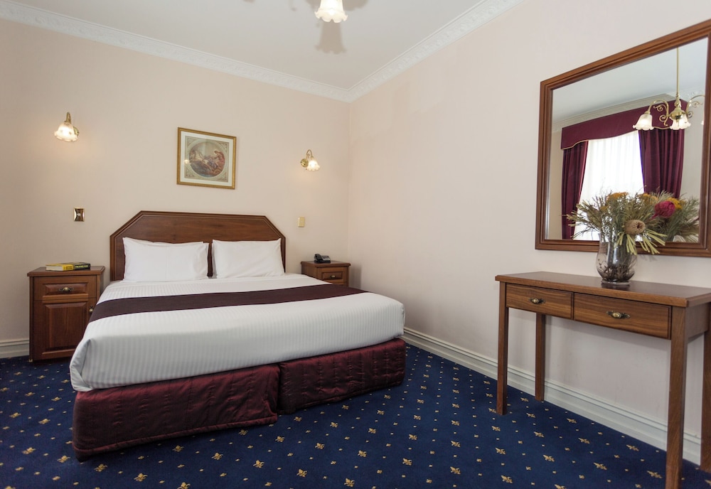 Standard, King Bed