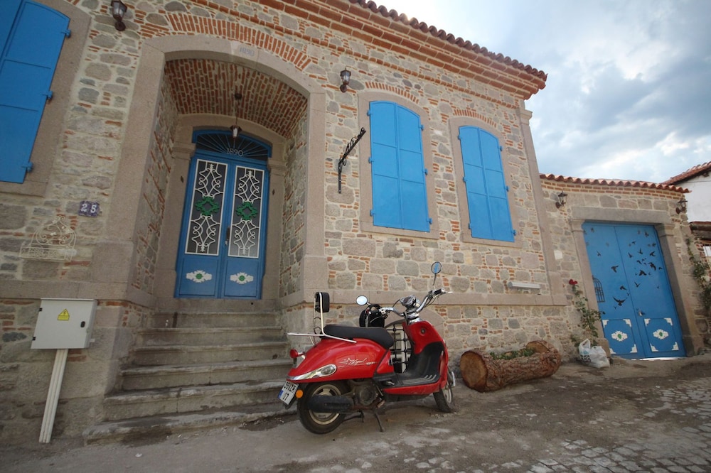 Bergama Tas Konak 36/50