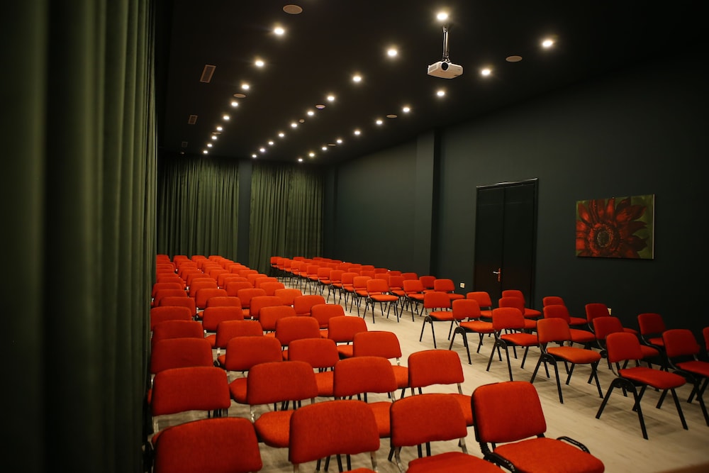 Hotel Colombo Berat 38/50