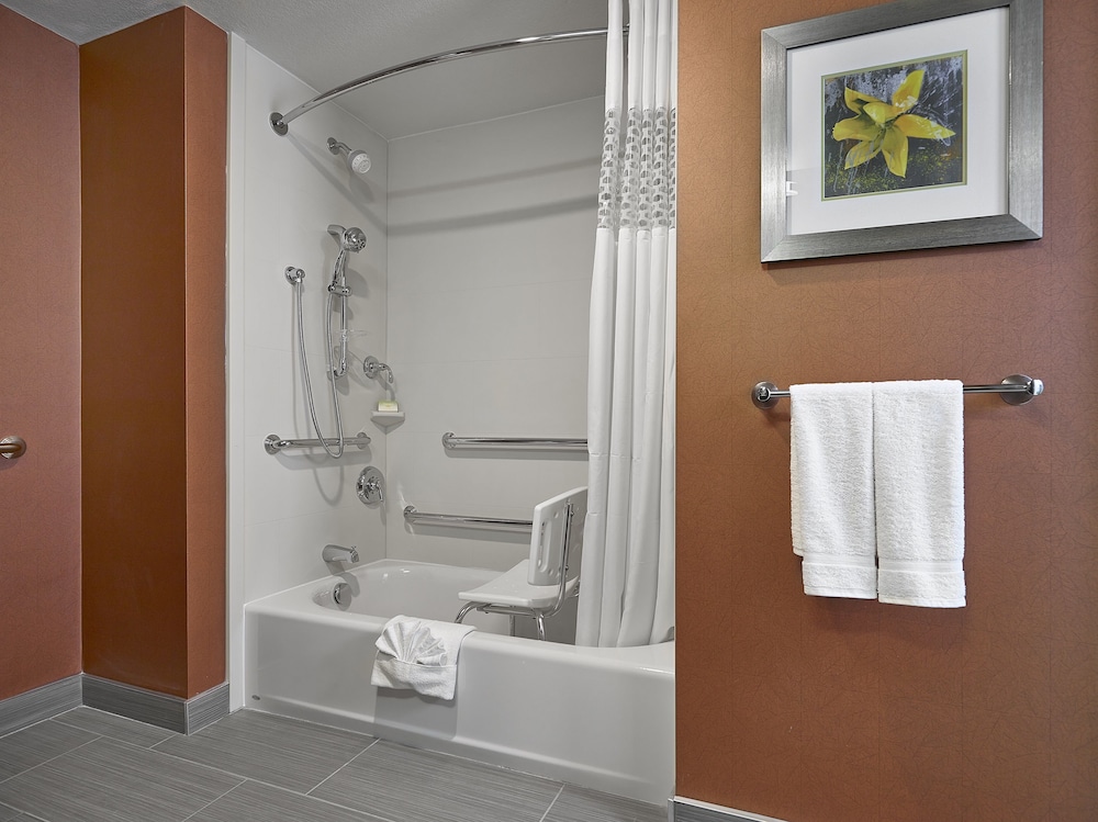 Homewood Suites by Hilton Calgary-Airport, Alberta, Canada 13/45