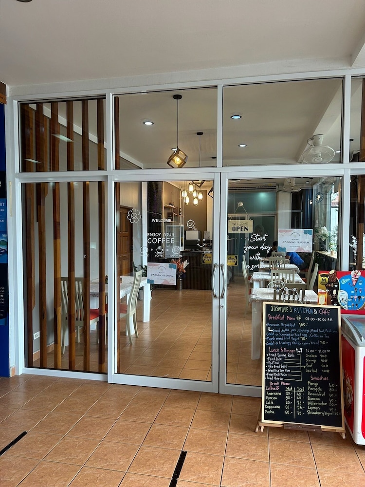 Alisa Hotel Aonang 8/50