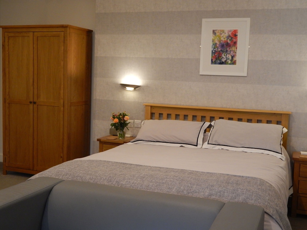 The Saxon Inn 18/50