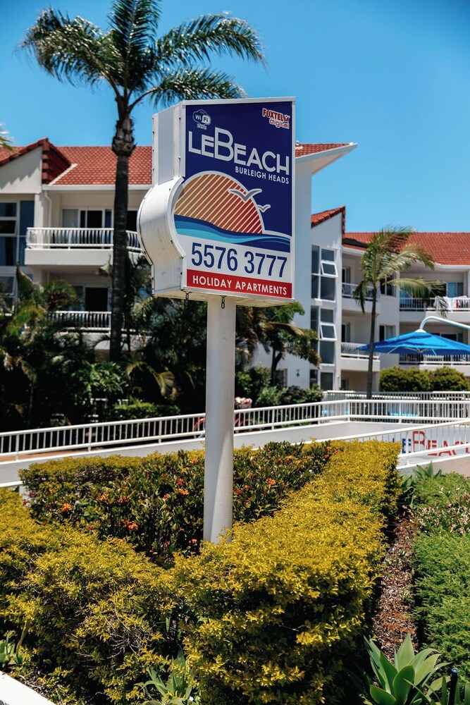 Le Beach Apartments 67/73