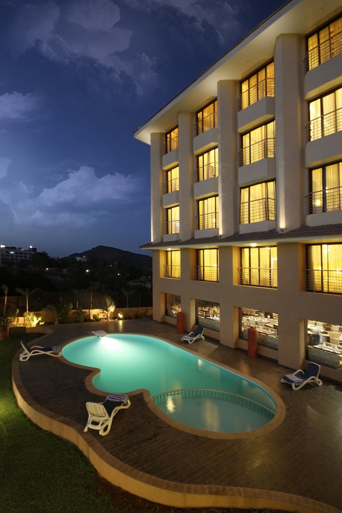 Aakar Lords Inn Saputara in SAPUTARA