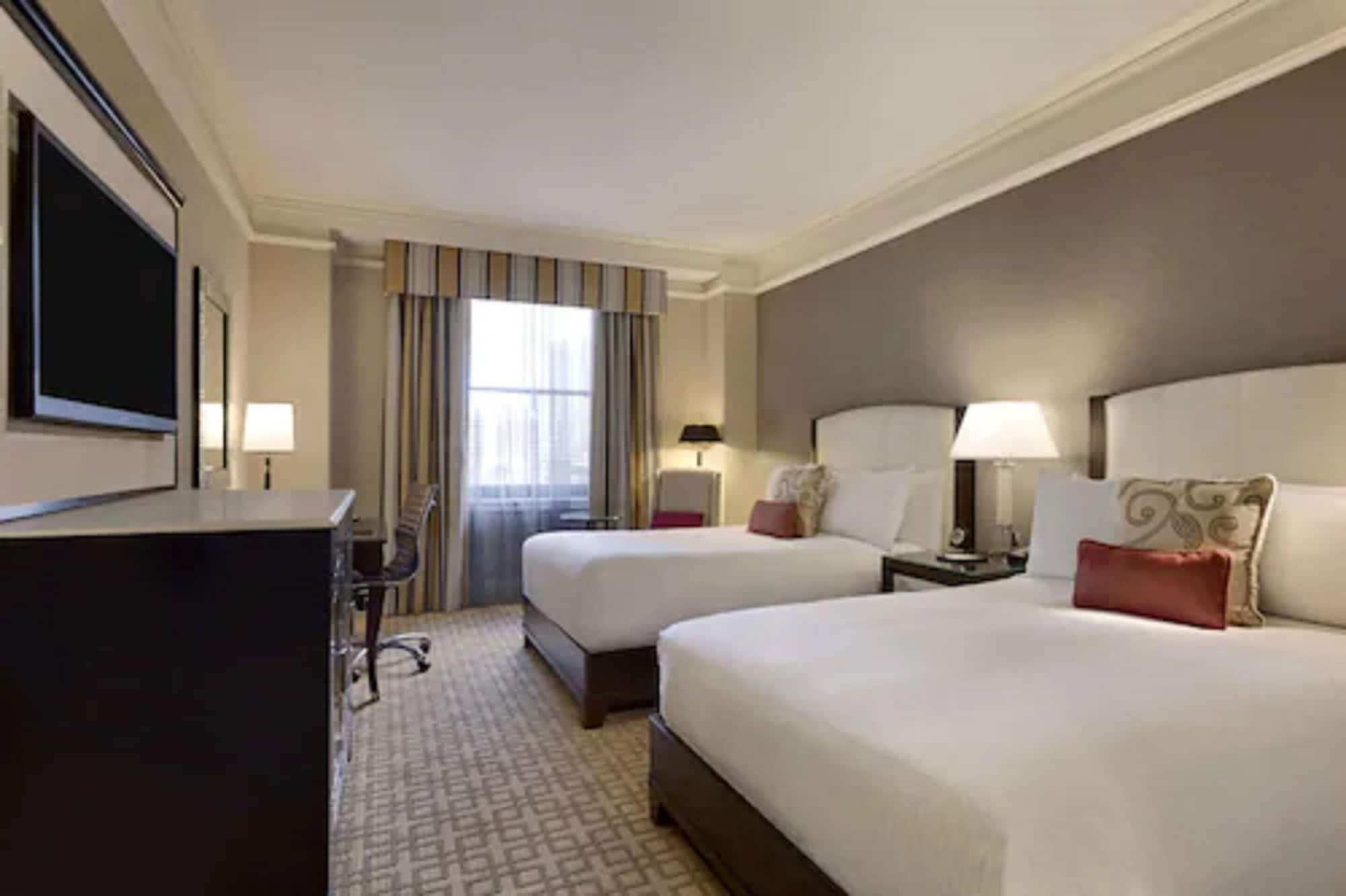LUXURY, 2 DOUBLE BEDS