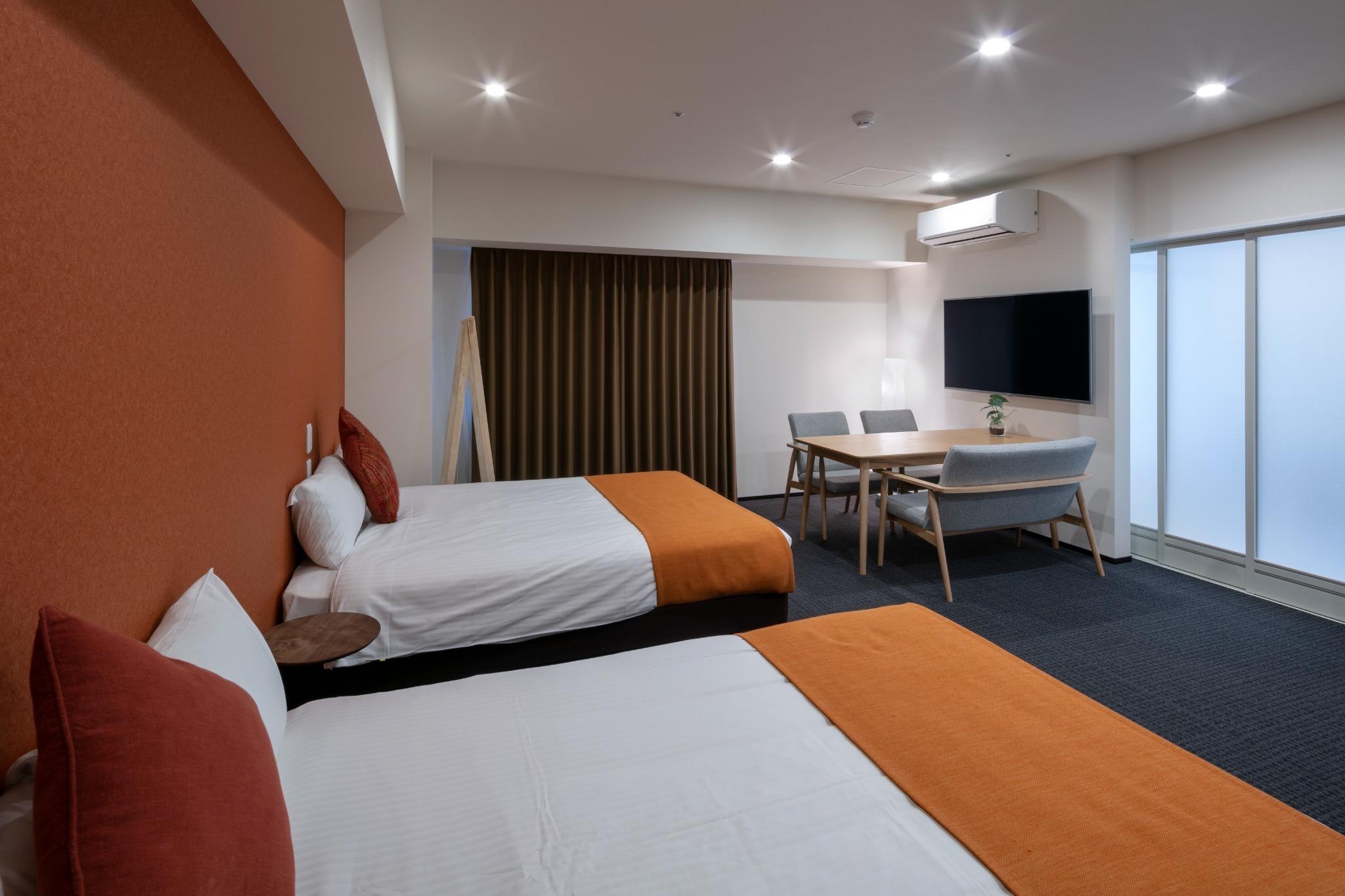 Universal, Casual, Suite, 2 Double Beds