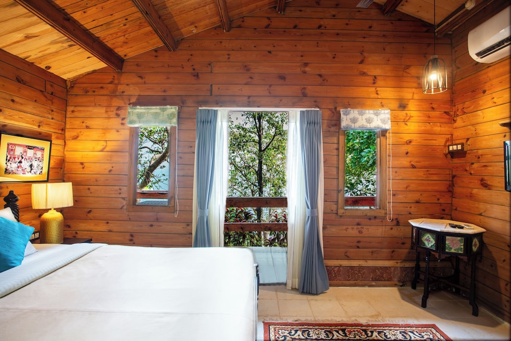 Stonewater Eco Resort 11/50
