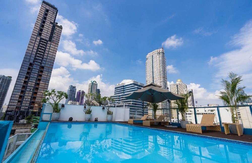 Sapphire Hotel Silom Bangkok 43/48
