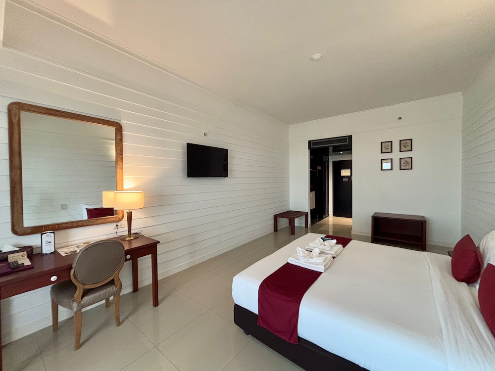 Napalai Hotel 25/73