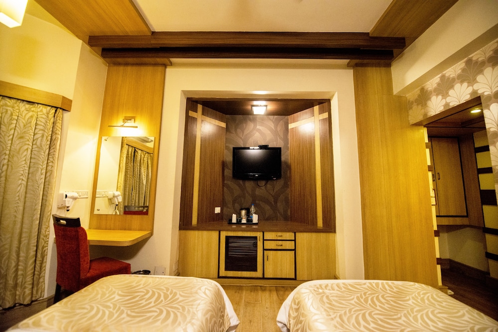 Hotel Bangalore Gate 47/81