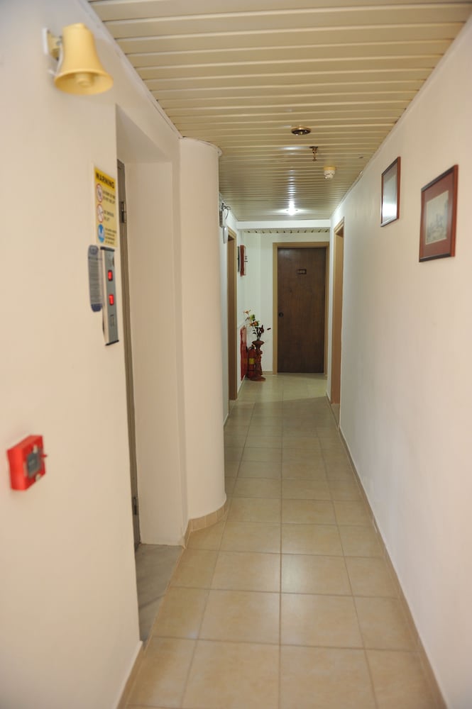 Heleni Beach Hotel 7/50