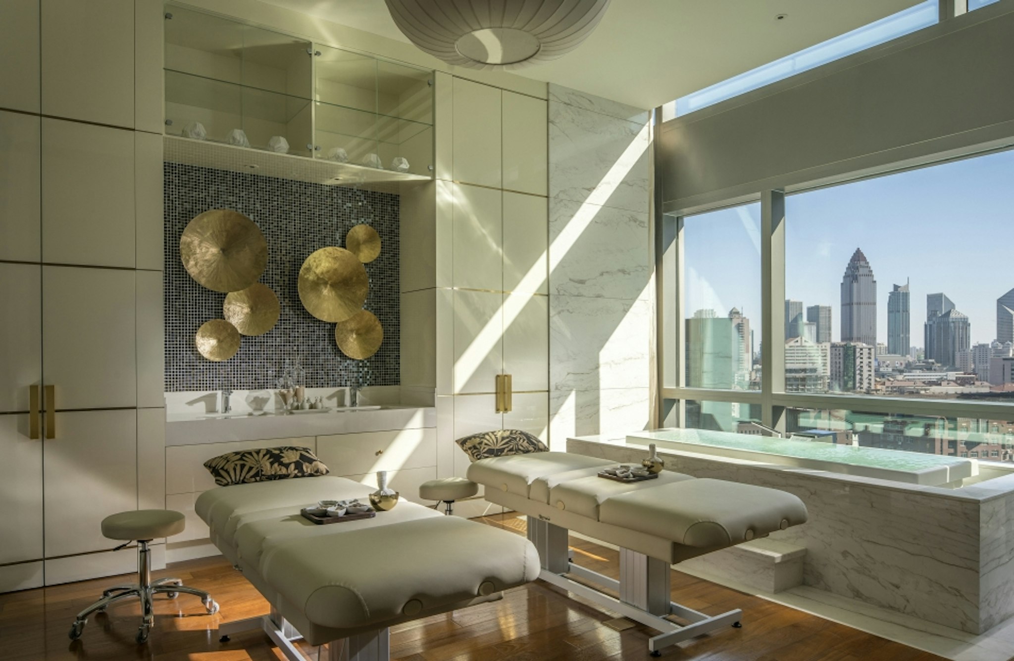 FOUR SEASONS HOTEL TIANJIN 31/84