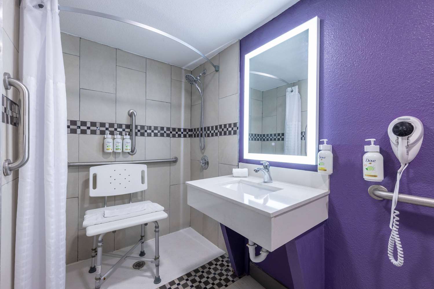 La Quinta Inn Kansas City Lenexa 49/50