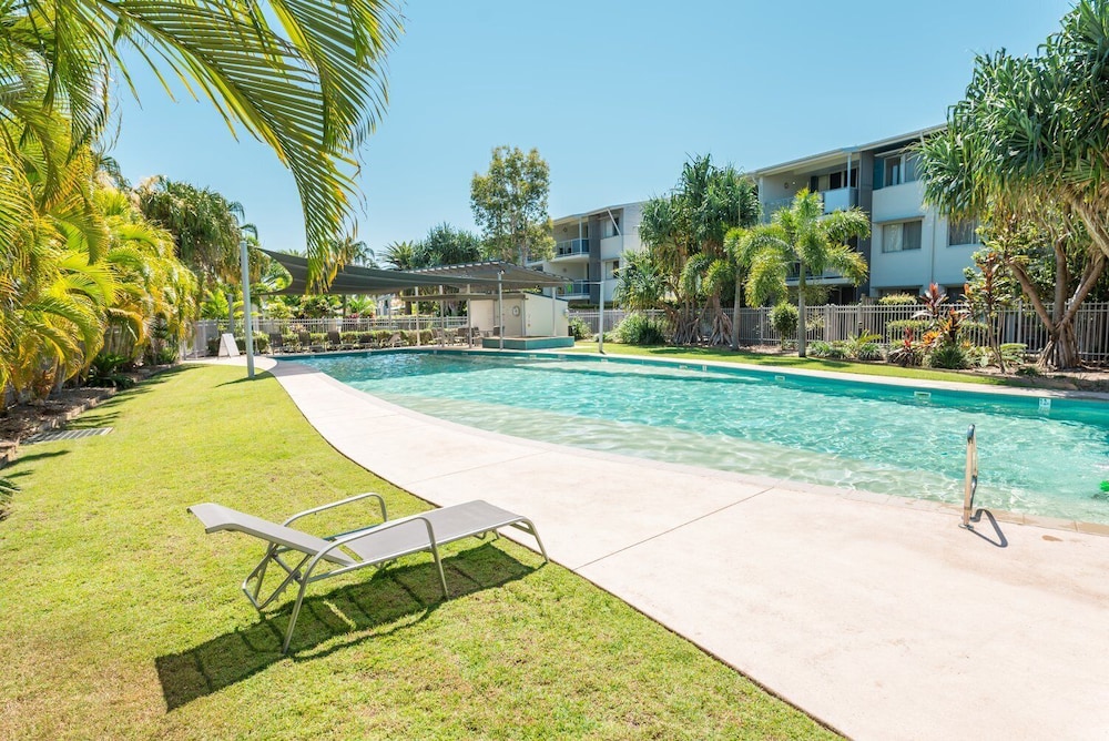 Ramada Encore by Wyndham Whale Cove Hervey Bay 52/57