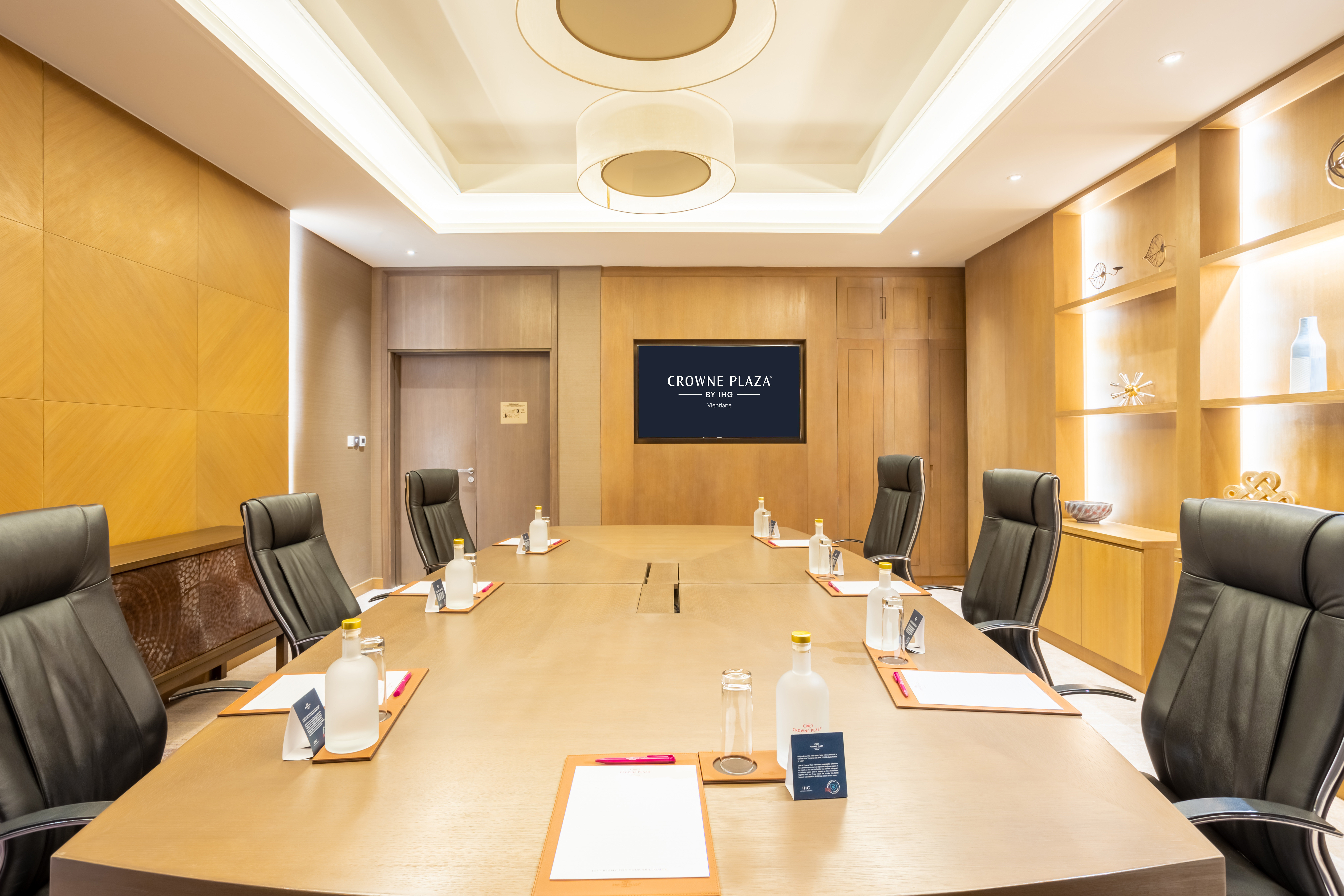 Crowne Plaza Vientiane by IHG 40/50