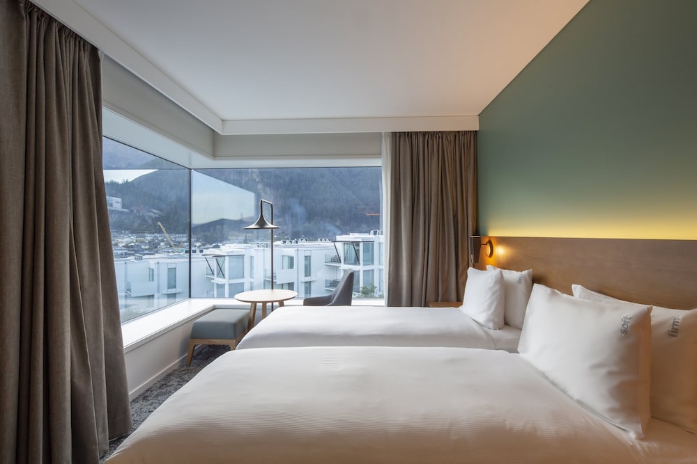 Holiday Inn Express And Suites Queenstown 26/79
