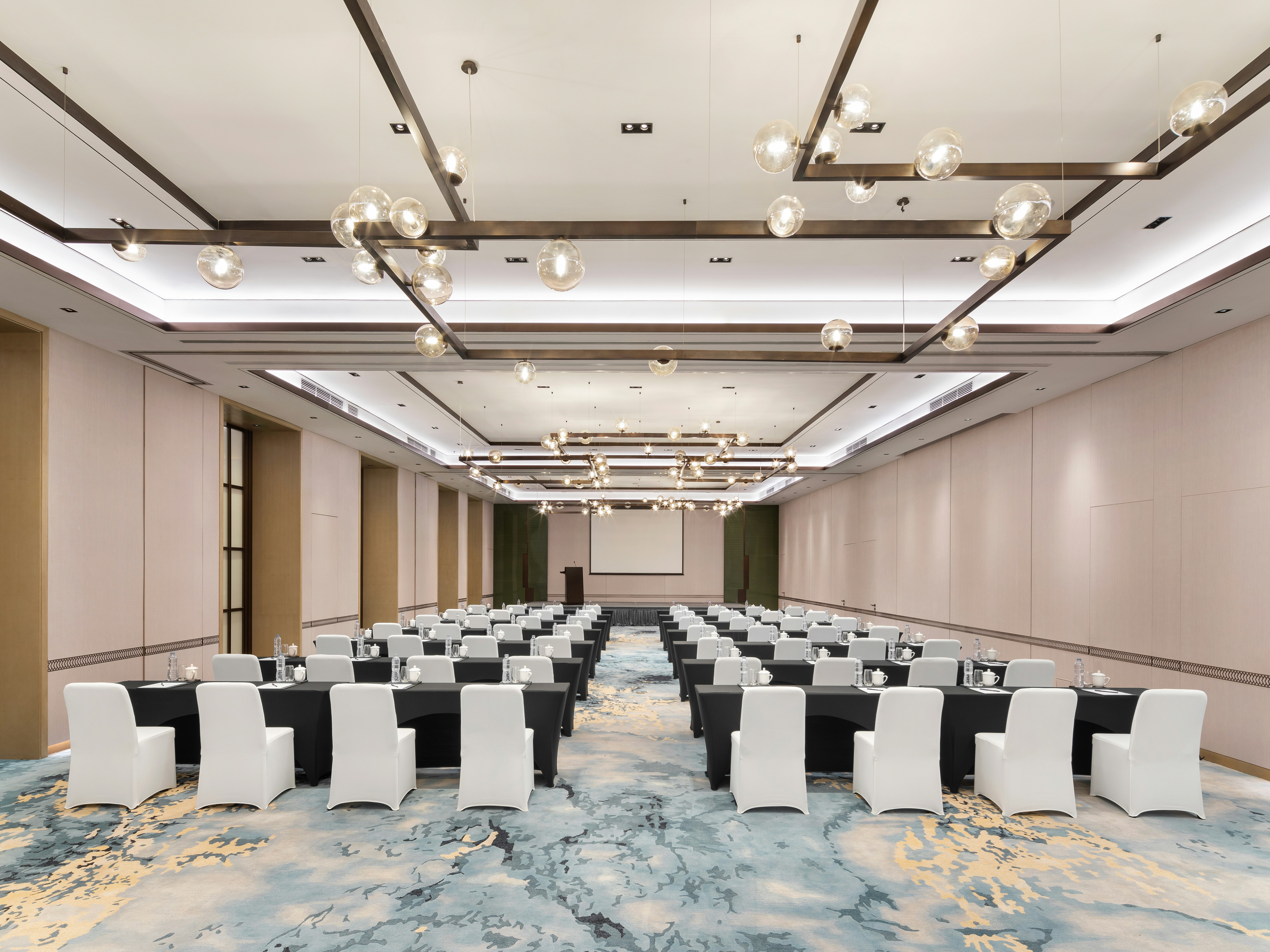 DoubleTree by Hilton Kunming Airport 23/34