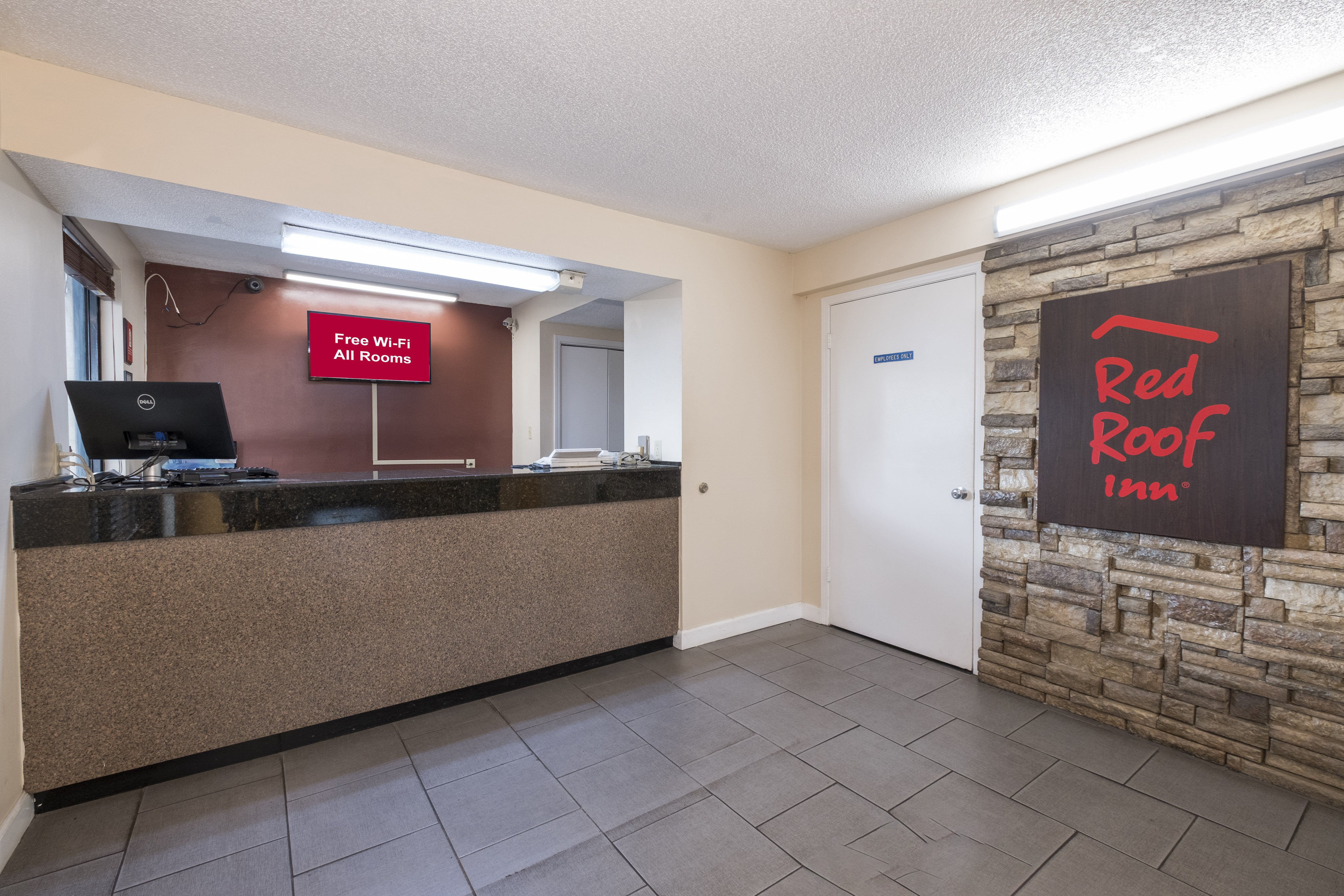 Red Roof Inn Mobile Midtown 4/8