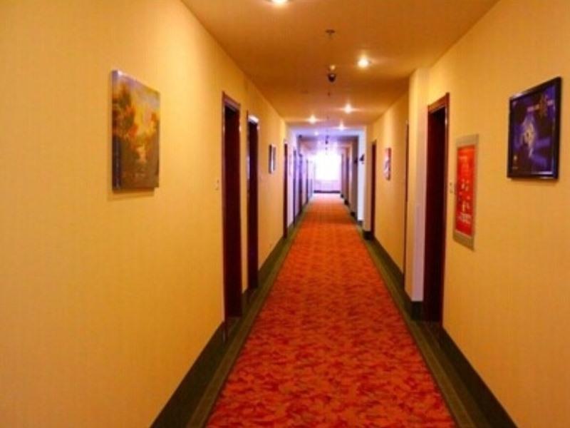 GreenTree Inn Jining Jiaxiang County Jianshe South Road Express Hotel 26/35