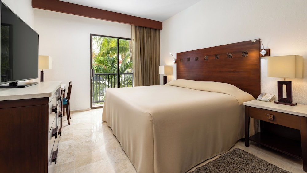 The Royal Cancun All Suites Resort 22/50