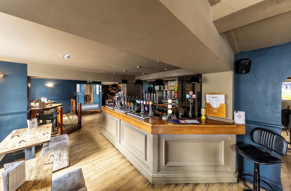 The Lion Pub With Rooms 6/63