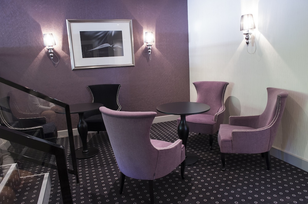Esplanade Eden 54/56