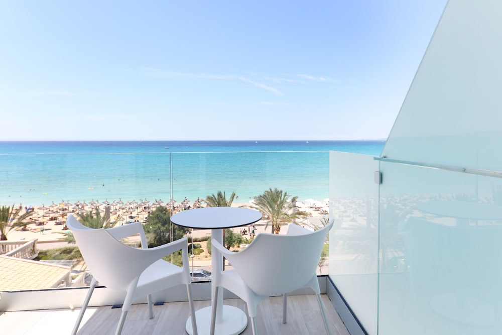 Iberostar Waves Bahia de Palma - Adults Only 34/38