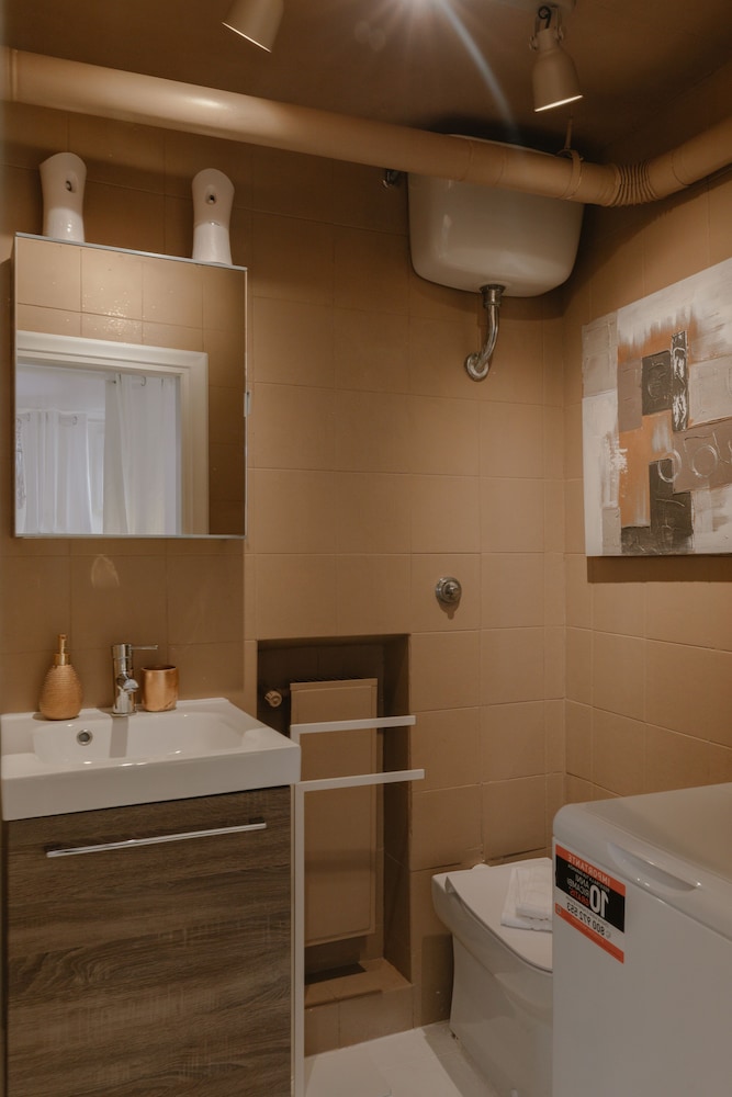 Navona Home 50/50