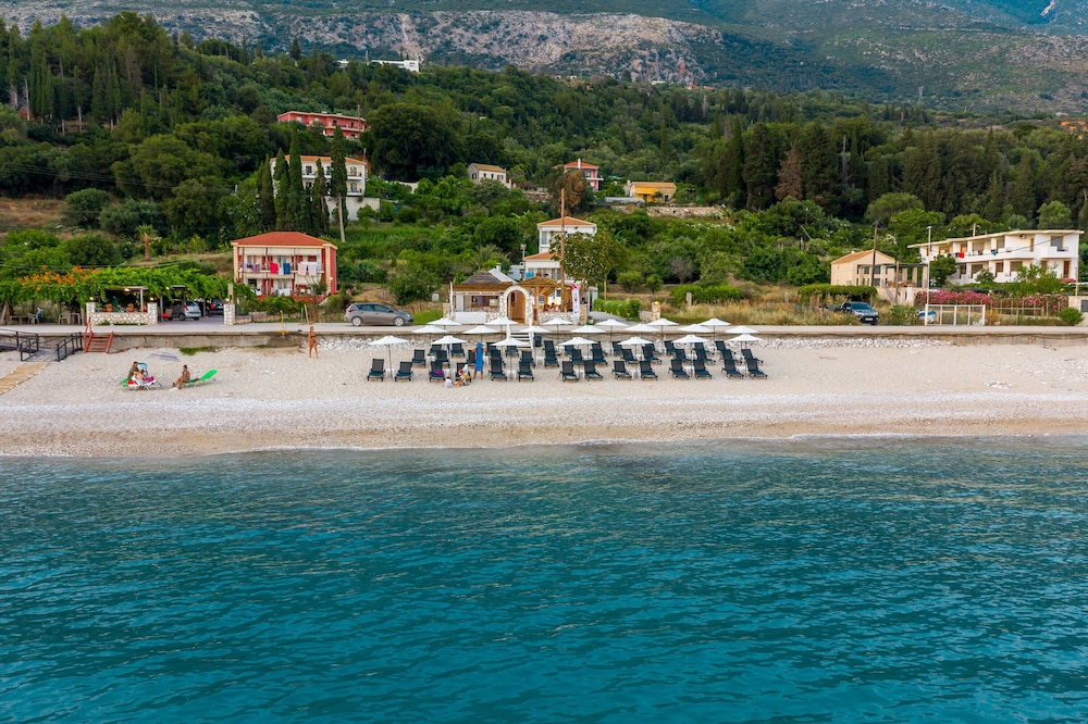 Thomatos Apartments Lourdas Beach 36/50