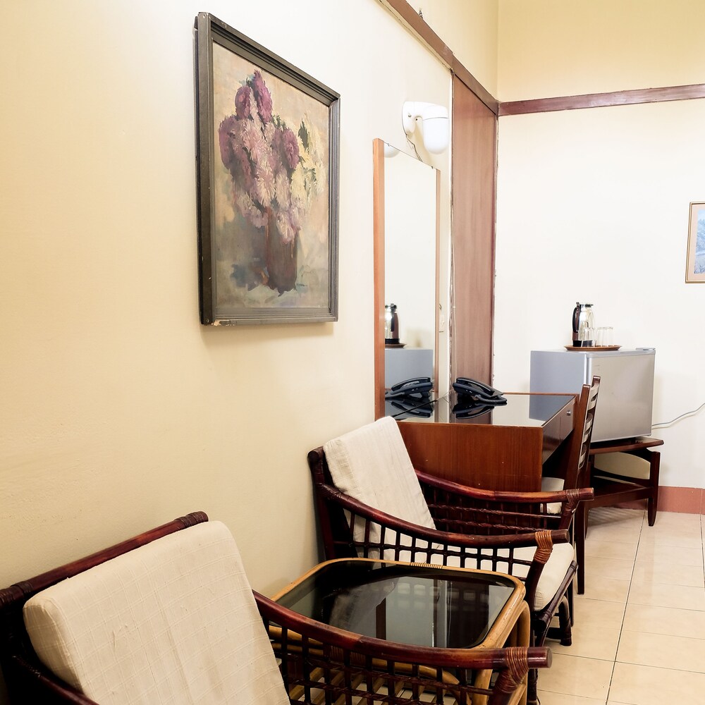 Hotel Bumi Asih 52/64