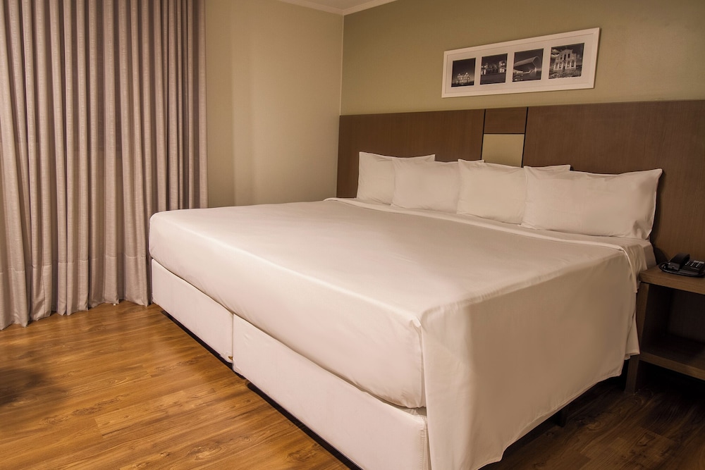 Hotel Deville Curitiba Batel (ex Hotel Deville Business Curitiba) 13/45