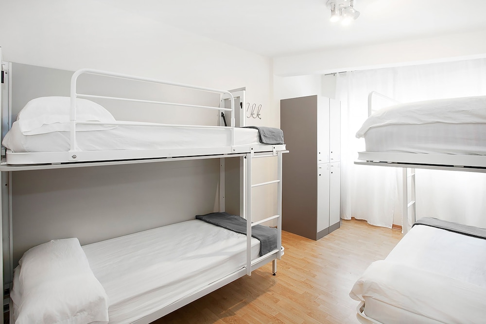 Sant Jordi Hostels Sagrada Familia 15/50