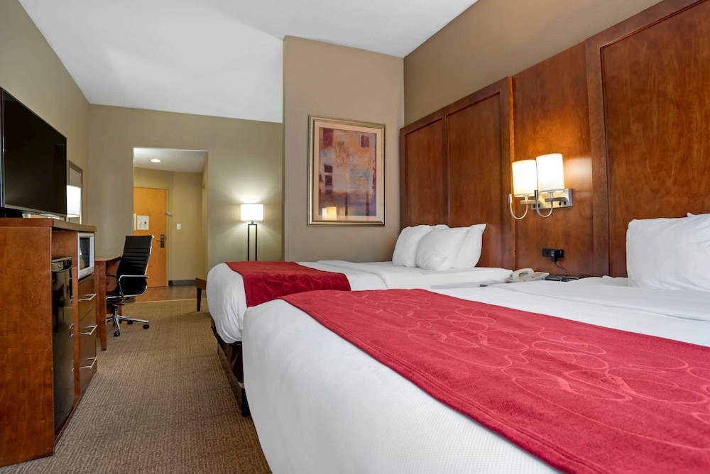 Comfort Suites Oxford I-20 exit 188 16/45