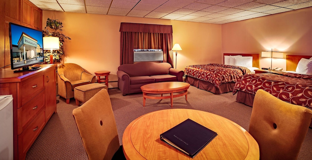 Days Inn & Conference Centre by Wyndham Camrose Norsemen 33/61