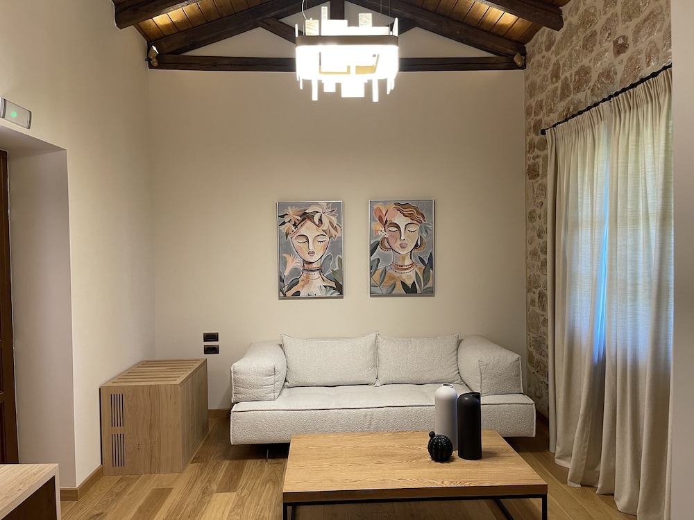 MYSTRAS GRAND PALACE RESORT & SPA 28/50