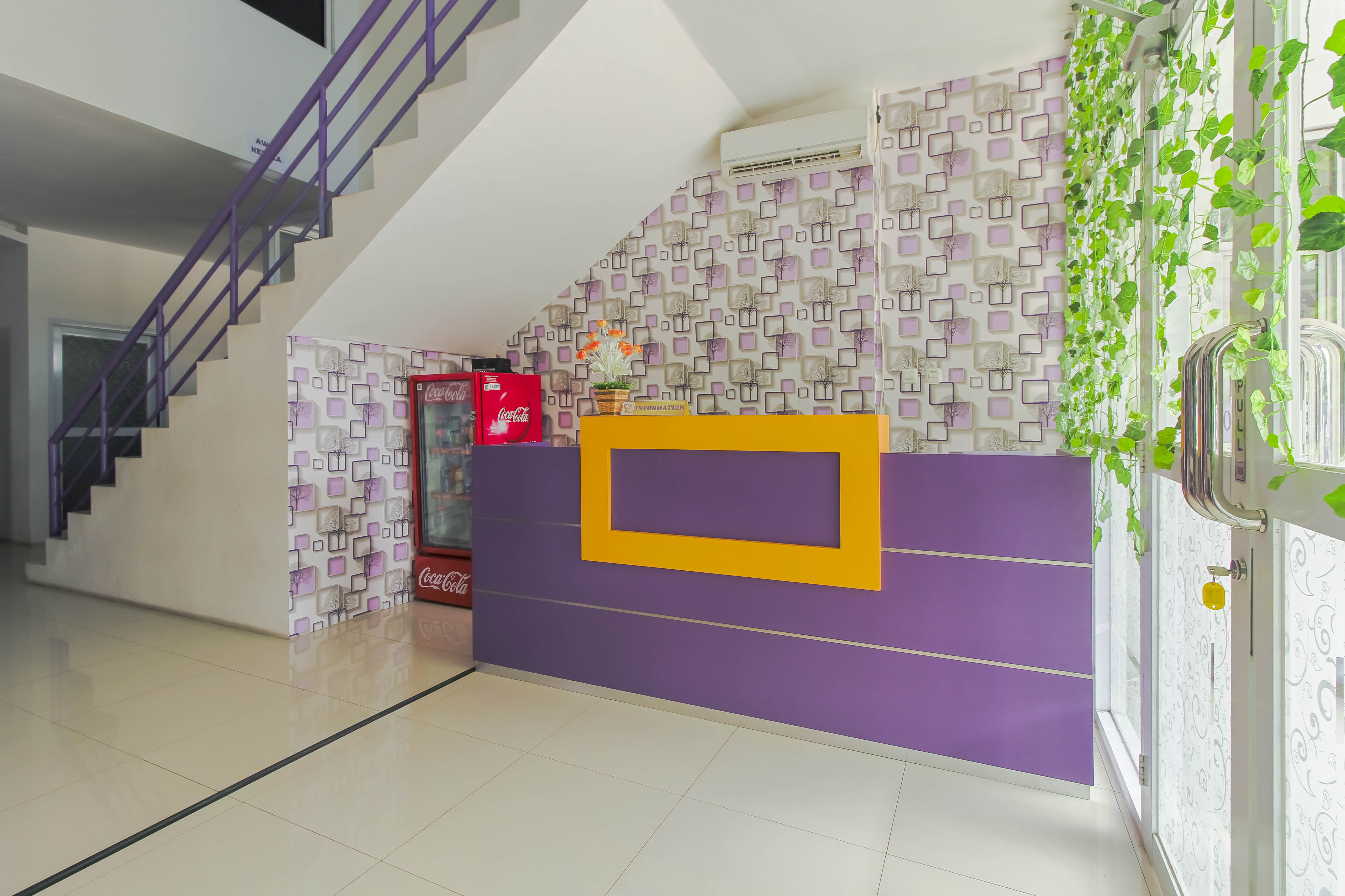 Reddoorz Plus Near Stasiun Bekasi 4/45